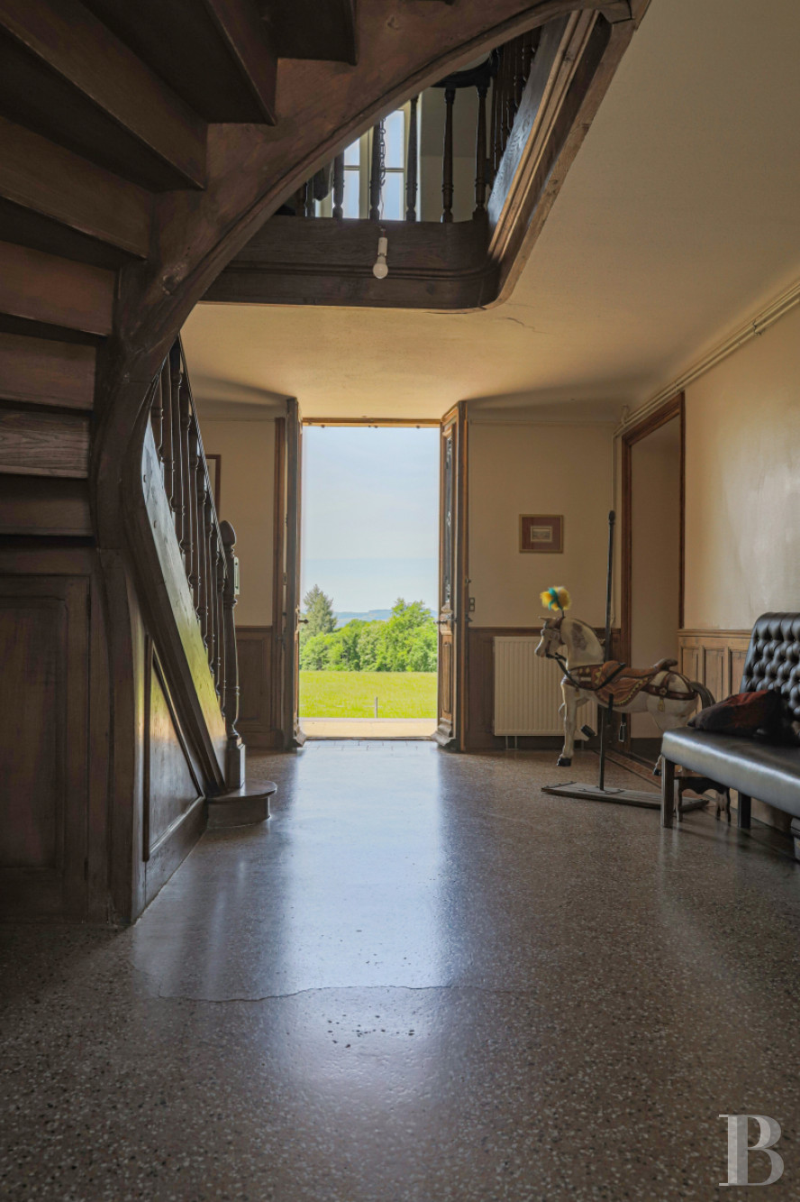 A 19th century chateau and surrounding park available for film projects in Saône-et-Loire, in the south of Morvan - photo  n°6